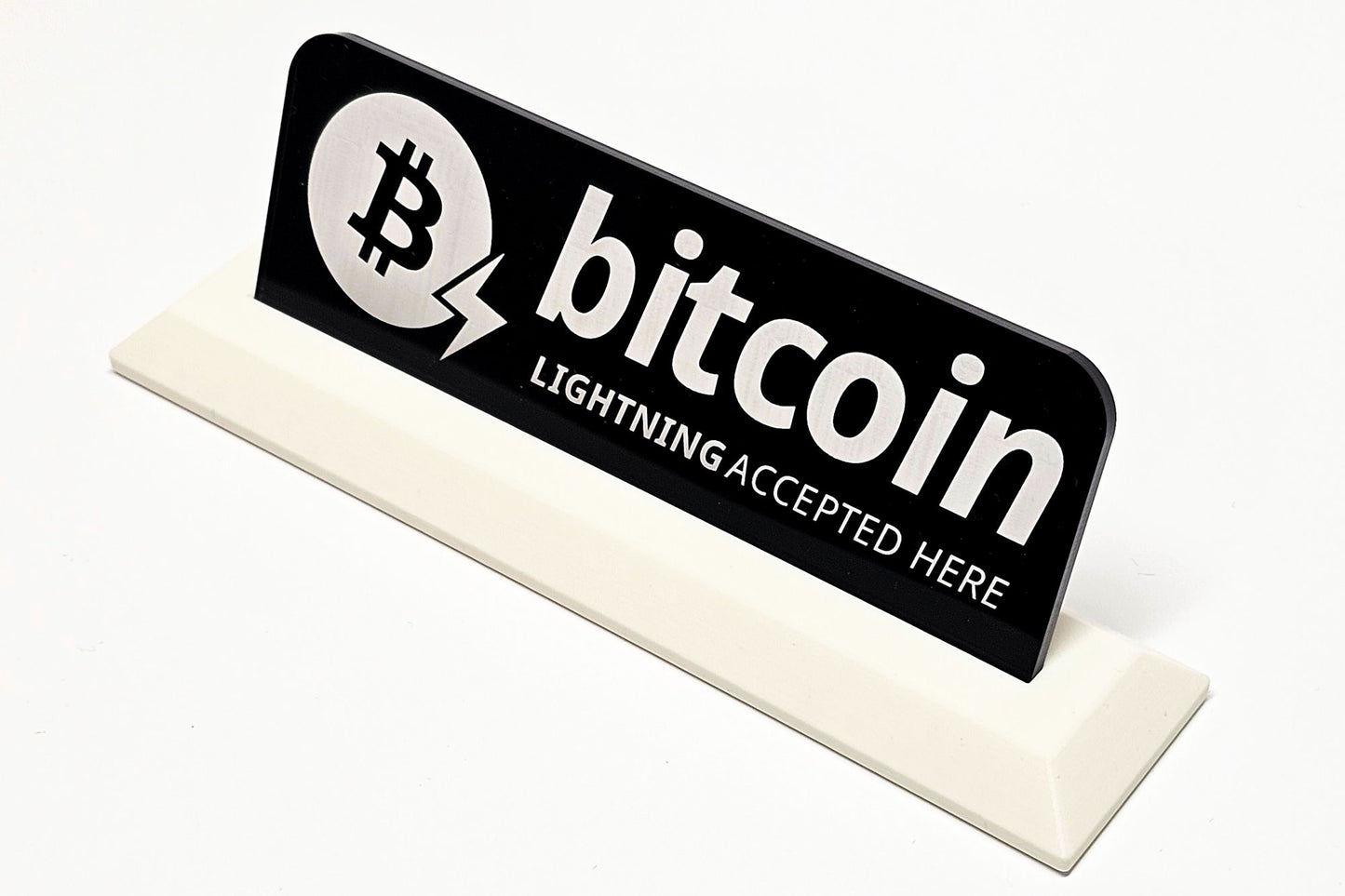 Bitcoin Lightning accepted here sign